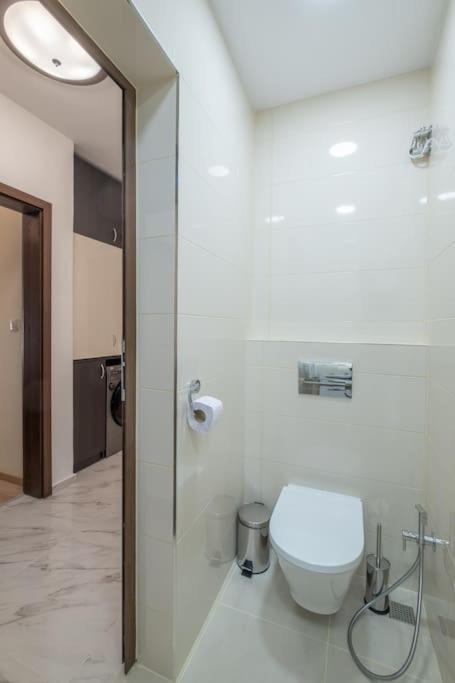 Top Location, Brand New 3 Bdrm Apt & Free Parking Sofia Exterior photo